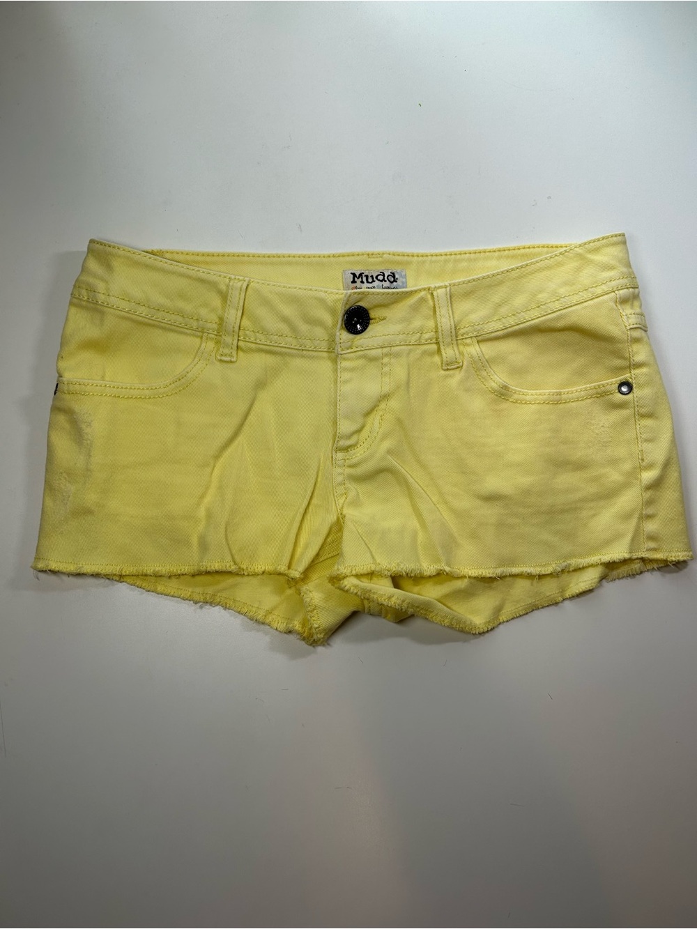 Mudd Women's 9 Pale Yellow Denim Cutoff Low Rise Shorts Frayed Hem
